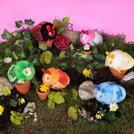 blind box moths series 2 botanical garden group photo