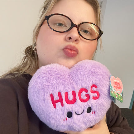 snacker heart hugs user photo