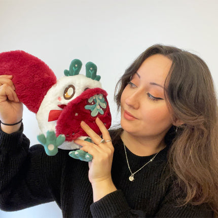 mini_mistletoe_mothman_user_photo