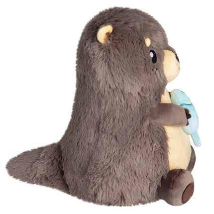river otter side image