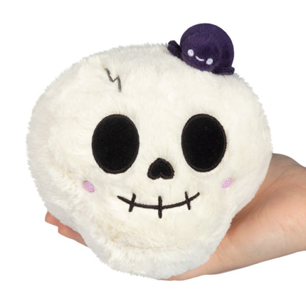 snacker skull front view