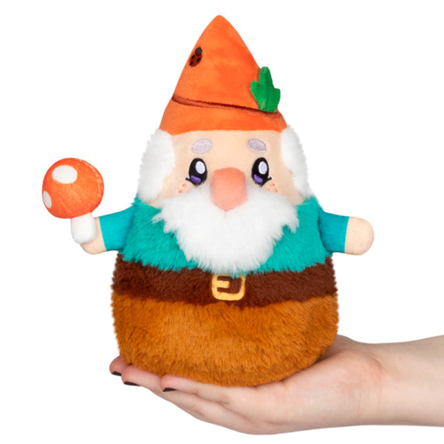 squish garden snacker gnome front image