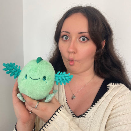 party snacker mint axolotl user image